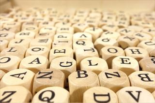 簡単な言語と言われる英語